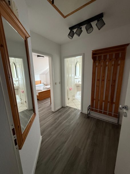 Milana Milana Flur OG Ferienhaus Lotz