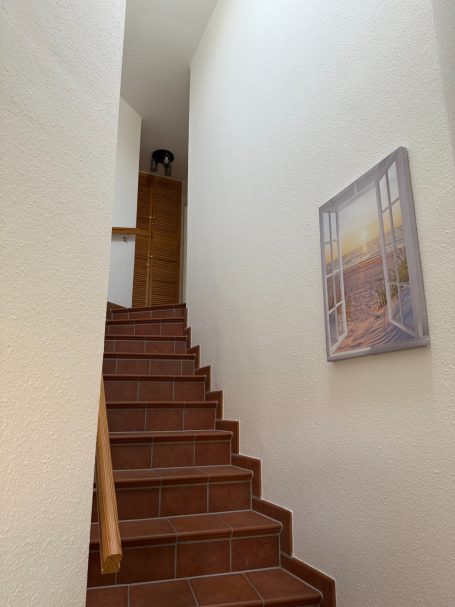 Ferienhaus Lotz, Treppe zu r Wohnung Julia